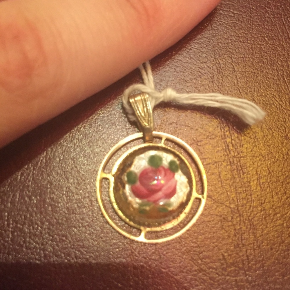 Rose pendant🌹